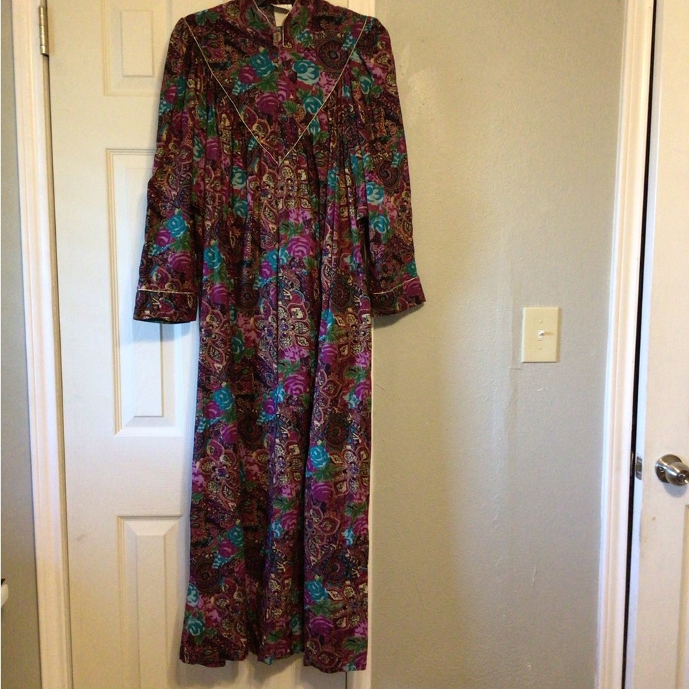 🇺🇸$6–8-10-15 Sale🥧 Vintage Appel purple robe